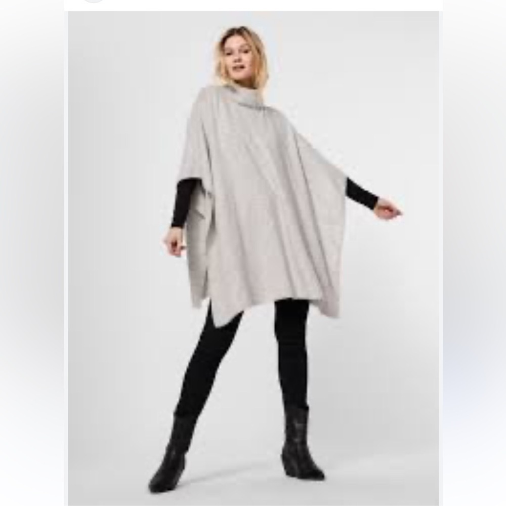 Lou & Grey Grey Poncho Style Tunic.  Size M/L. P3/256